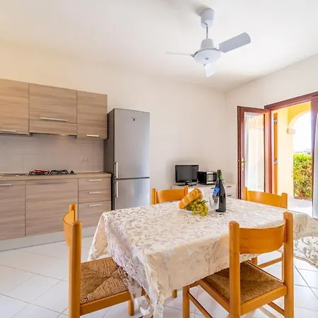 Apartament Iss Travel, Ambra - 800 M From La Cinta San Teodoro (Sardinia)